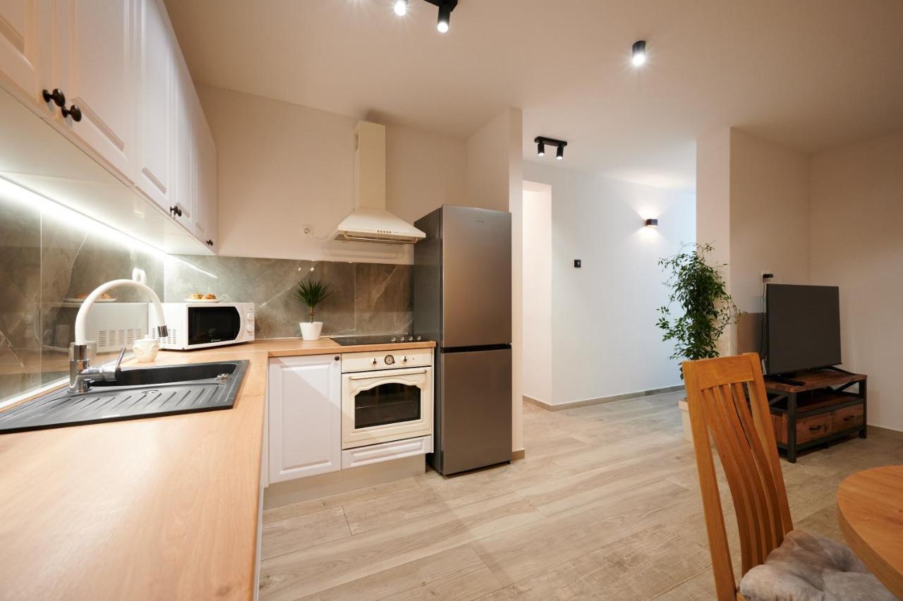 Zen Apartment Трогир Екстериор снимка